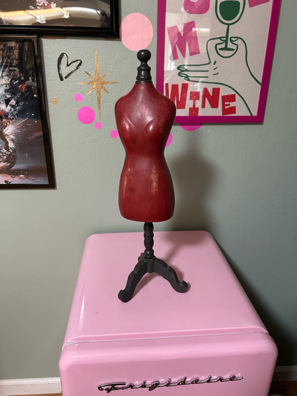 Vintage-style Dress Form Mannequin for display jewelry organization 21”